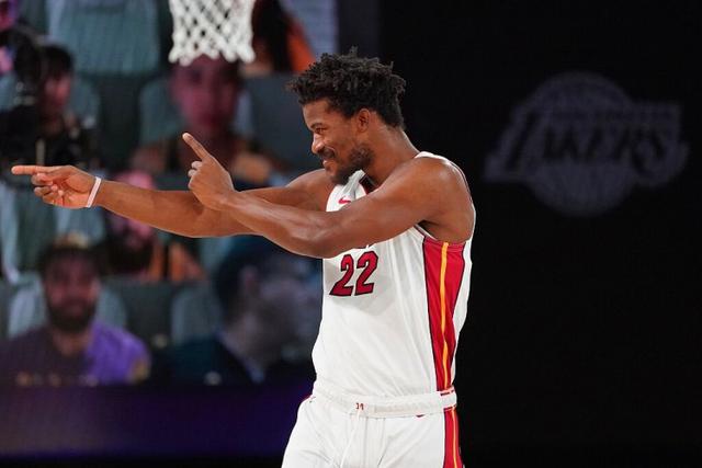 北控队宣布与廖三宁续约5年 与李玮颢续约3年