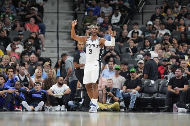 这工资拿得太舒服了！什琴斯尼加盟巴萨后仍未出场